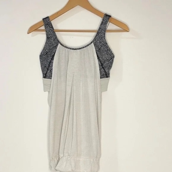 Lululemon Run Times Tank Top - Size 6 - Picture 4 of 15